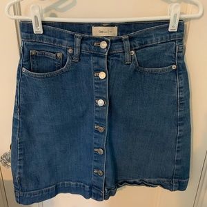 Vintage Gap jean skirt with buttons!